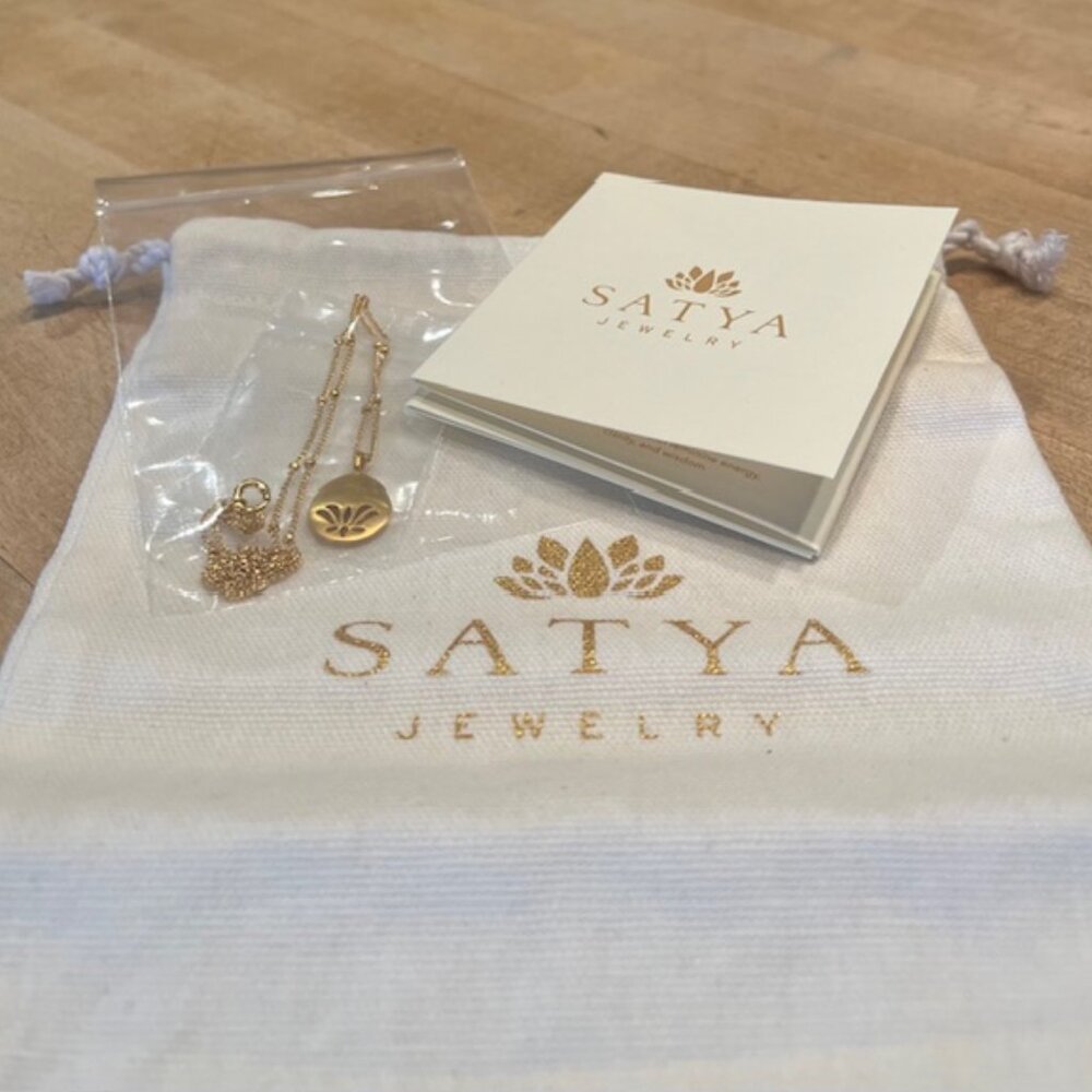 Satya Begin Today Gold Lotus Necklace – new - Picture 4 of 4